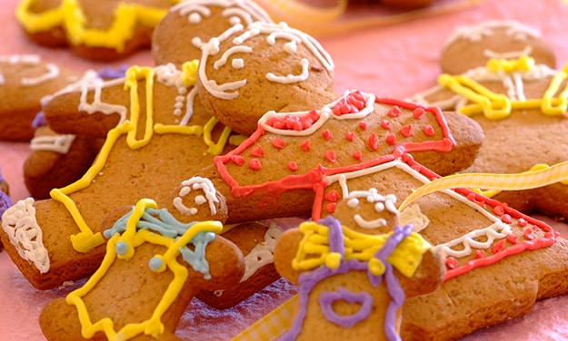 Gingerbread Figurines Recipe | Bake with Stork